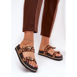 Women's slippers with leopard print on the platform with stripes and clamps brown 2
