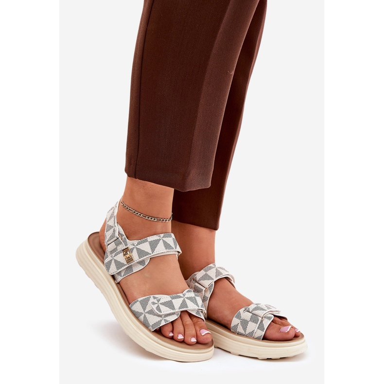 Women's material sandals on the platform beige 1