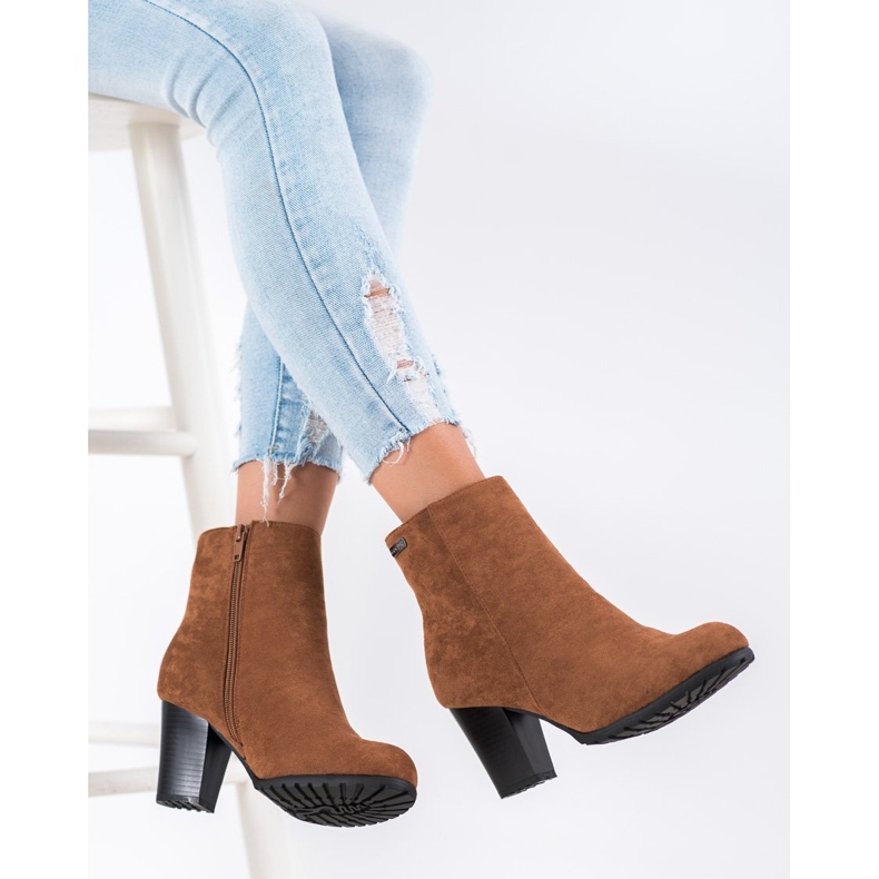 Goodin Camel Booties On A Post brown 2