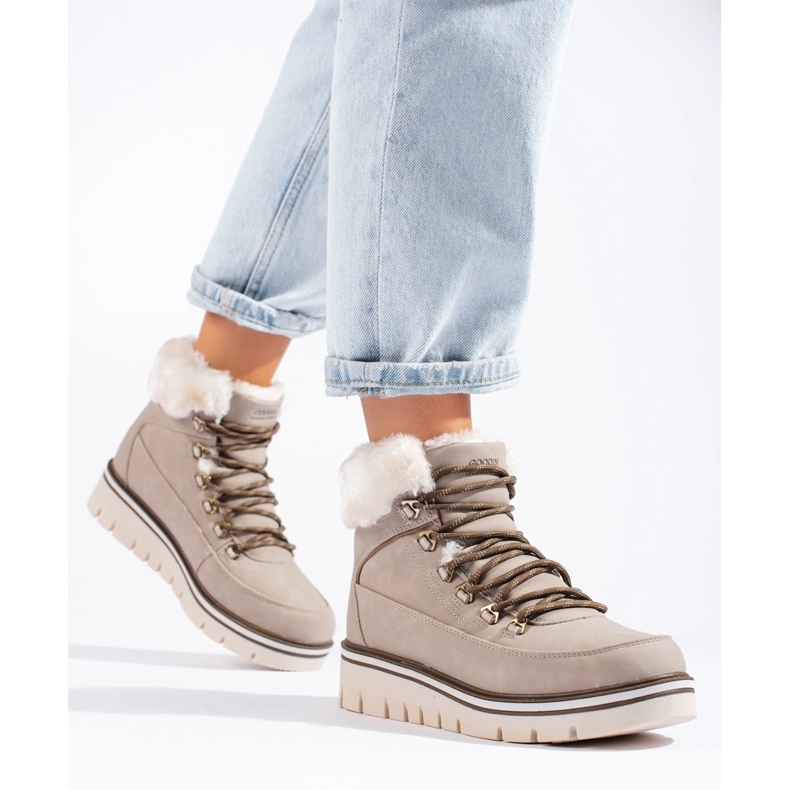 Women's trappers on the platform beige 2
