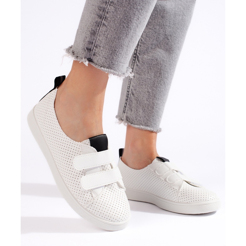 Women's white sneakers with Velcro 2