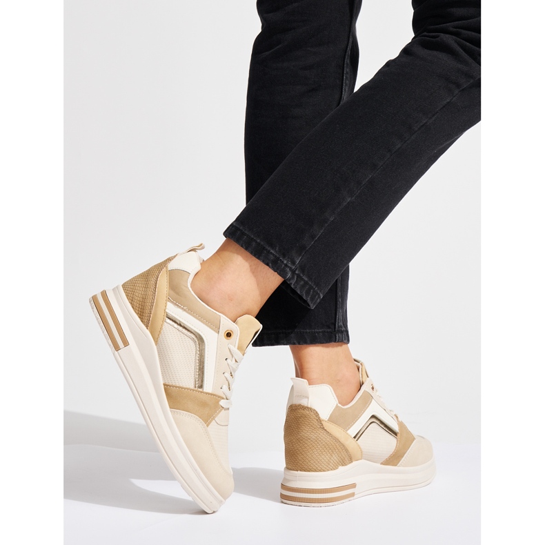 Women's beige sneakers with hidden wedge 2