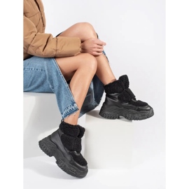 Seastar Black platform snow boots with shearling fur 2 Seastar Black platform snow boots with shearling fur 2