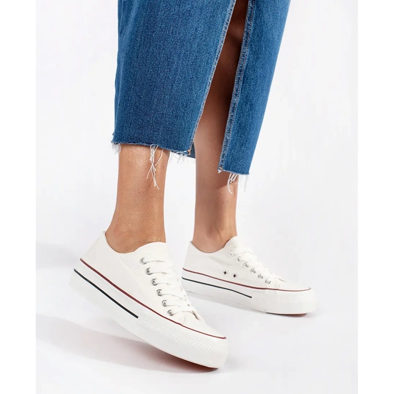 Seastar White classic women's lace-up sneakers with a platform 1