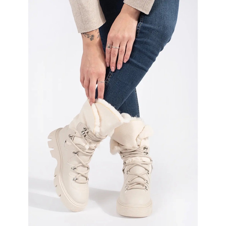 Seastar Beige lace-up women's snow boots with fur on the platform 2