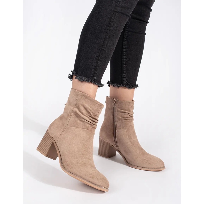 Beige suede women's ankle boots with a ruffled upper 1 Beige suede women's ankle boots with a ruffled upper 1