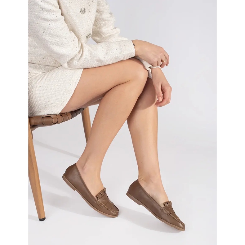 Brown women's moccasins decorated with fringes 2 Brown women's moccasins decorated with fringes 2