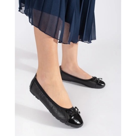 Women's black patent ballet flats with a bow 1 Women's black patent ballet flats with a bow 1