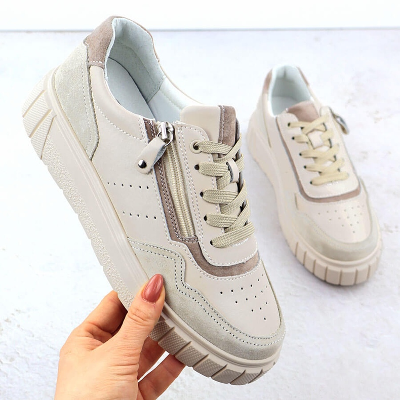 Leather sneakers on the Filippo DP6862 beige platform 1