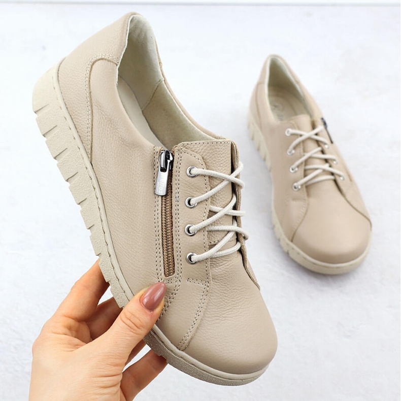 Women's leather shoes comfortable beige Helios 429 1
