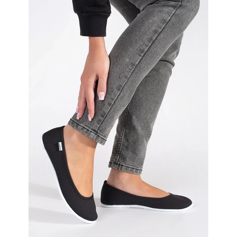 Women's black fabric ballet flats 2