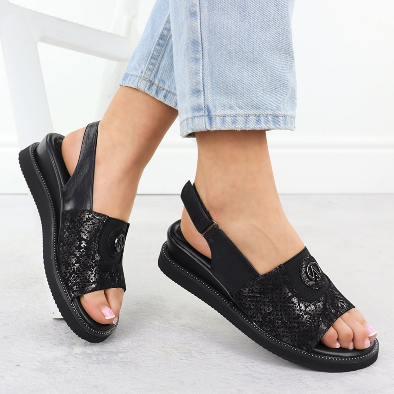 Women's sandals on a platform with rubber black Jezzi RMR2267-2 1