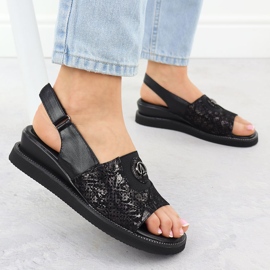 Women's sandals on a platform with rubber black Jezzi RMR2267-2 2