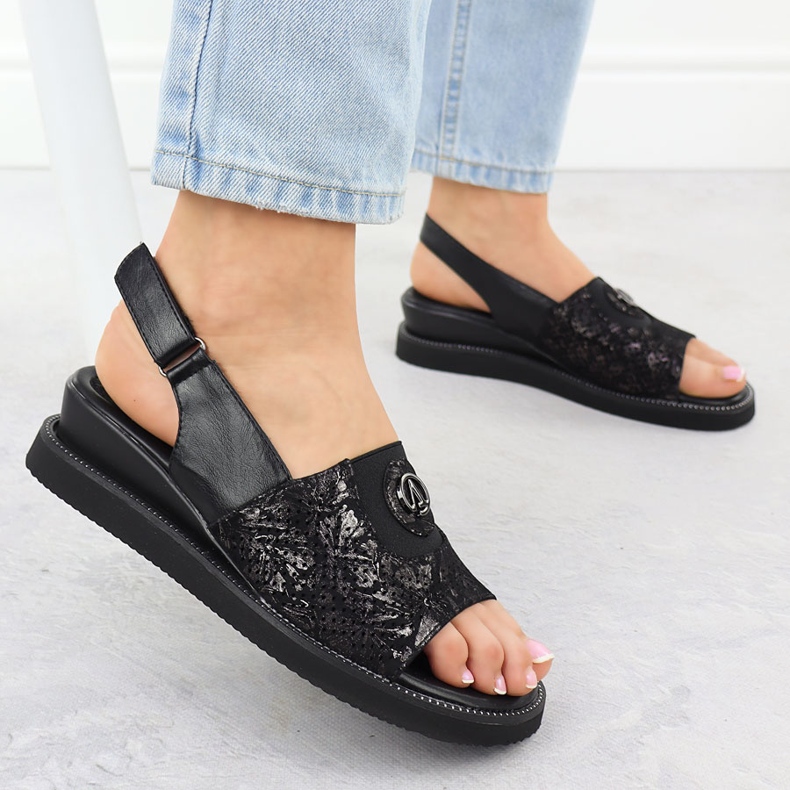 Women's sandals on a platform with rubber black Jezzi RMR2267-2 2