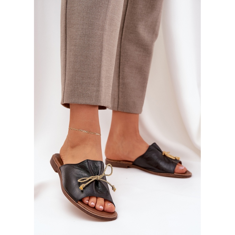 Leather flat elegant flip flops with a bow Lewski 3572 black 2