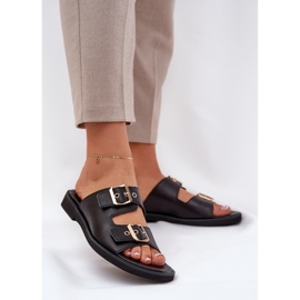 Leather flat flip flops with Zazoo 3020 black clamps 2 Leather flat flip flops with Zazoo 3020 black clamps 2