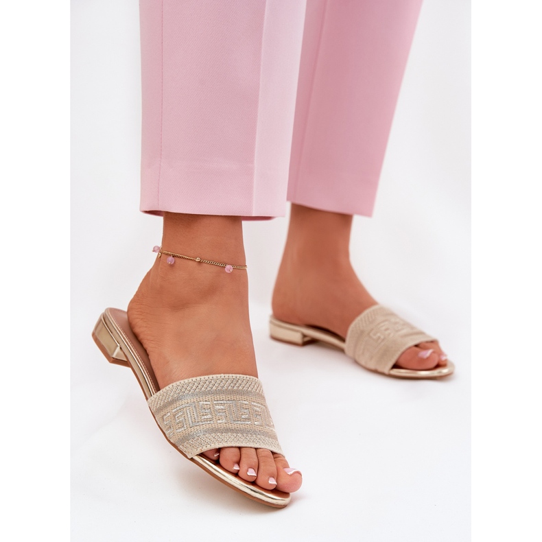 Flat -heeled women's flip -flops gold golden 2