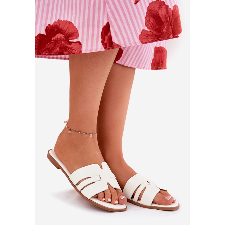 Flat -heeled women's flip flops with eco leather cutouts white 1