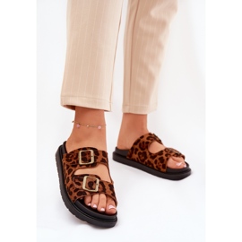 Women's slippers with leopard print on the platform with brown buckles 2