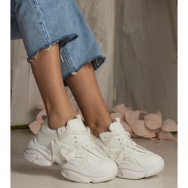 Women's white sneakers massive sports 2 Women's white sneakers massive sports 2