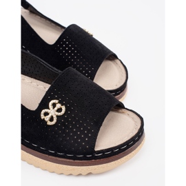 Goodin Openwork soft black sandals with an ornament 1