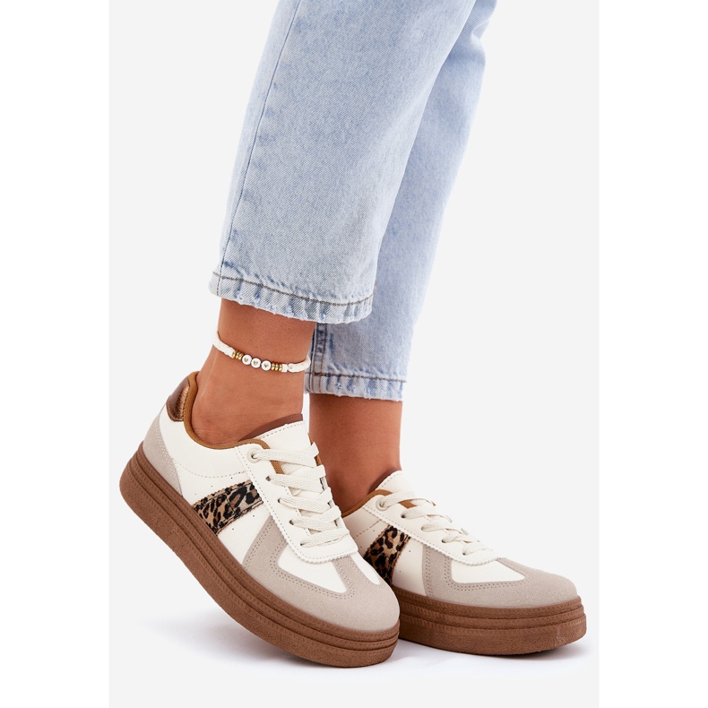 Women's sneakers on the platform leopard beige 1