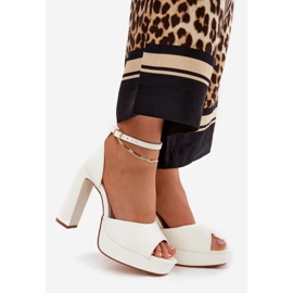 Women's sandals on the post and platform eco leather white 1