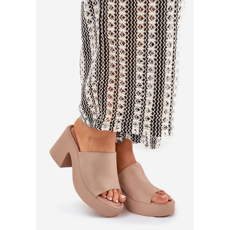 Women's slippers on the khaki post and platform beige 1