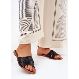 Flat women's flip flops with black stripes 2