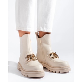 Workers On The Platform beige 1