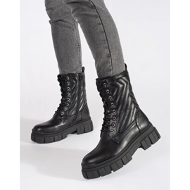 Trappers With Quilted Pattern black 3