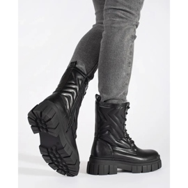 Trappers With Quilted Pattern black 4