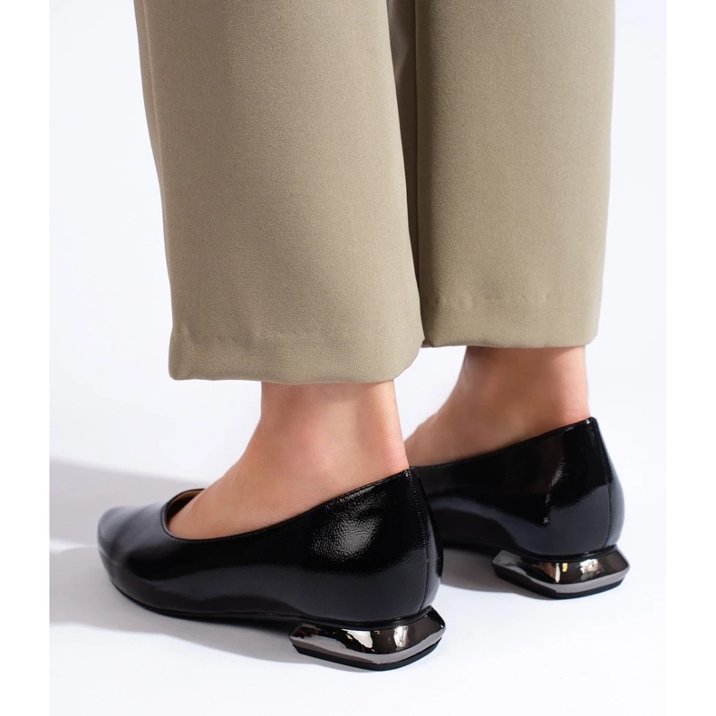 W. Potocki Pumps with a decorative Potocki heel black 1