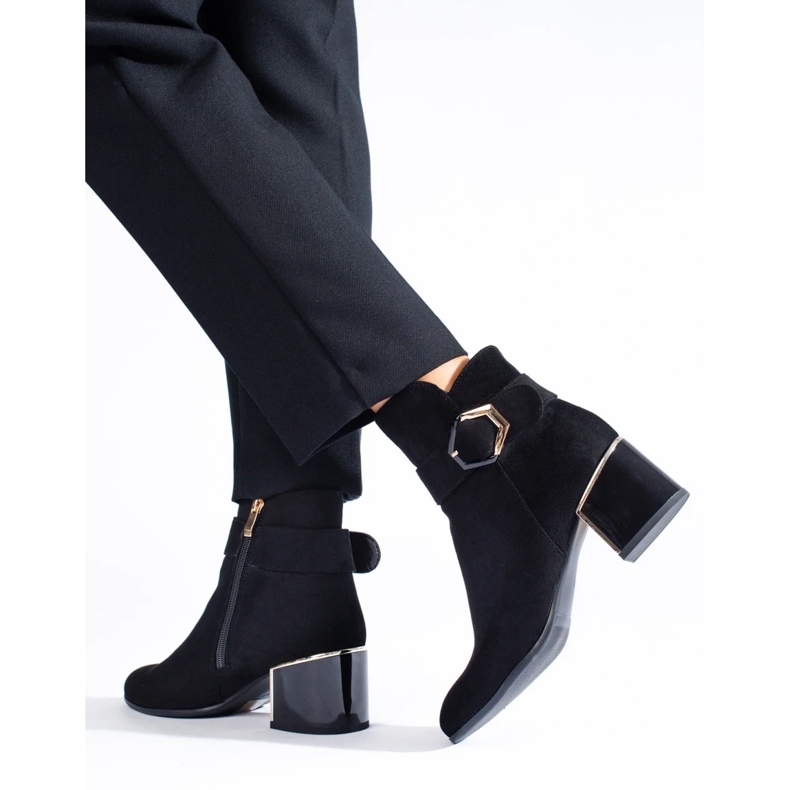 Elegant women's low-heeled ankle boots made of ecological suede black 1