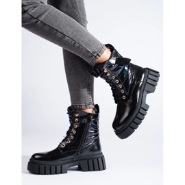 Black women's workers' shoes with a thick sole 1
