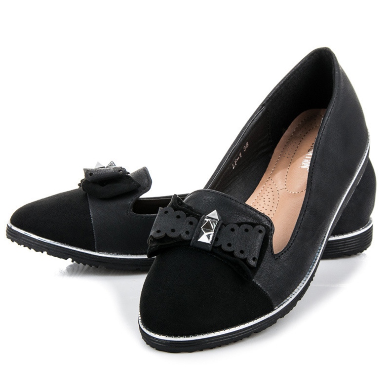 Ch. Creation Lordsy With A Bow black 1