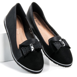 Ch. Creation Lordsy With A Bow black 2