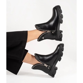 Women's boots on a thick Shelovet platform black 2 Women's boots on a thick Shelovet platform black 2