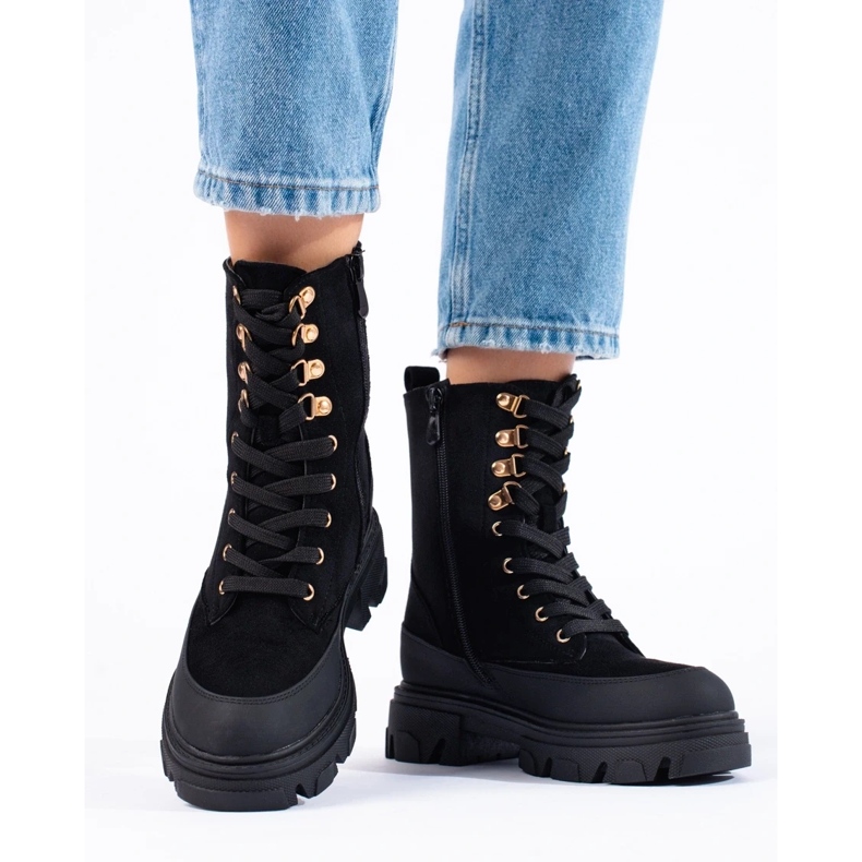 W. Potocki Women's black Workers on the Potocki platform 1