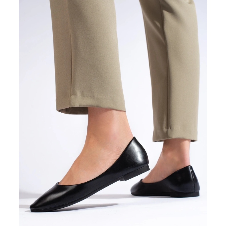 Classic black women's ballerinas 1
