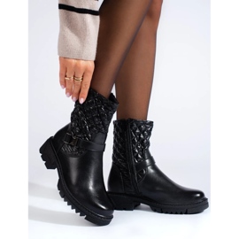 Women's workers with quilting black 2