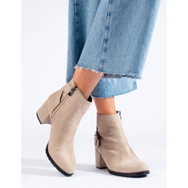 T.Sokolski Suede ankle boots on the Sokolski post beige 2