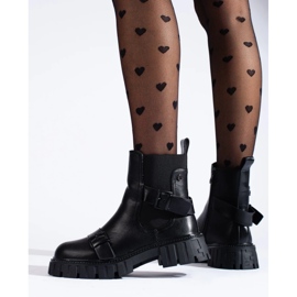 Women's Chelsea boots on the platform black 1