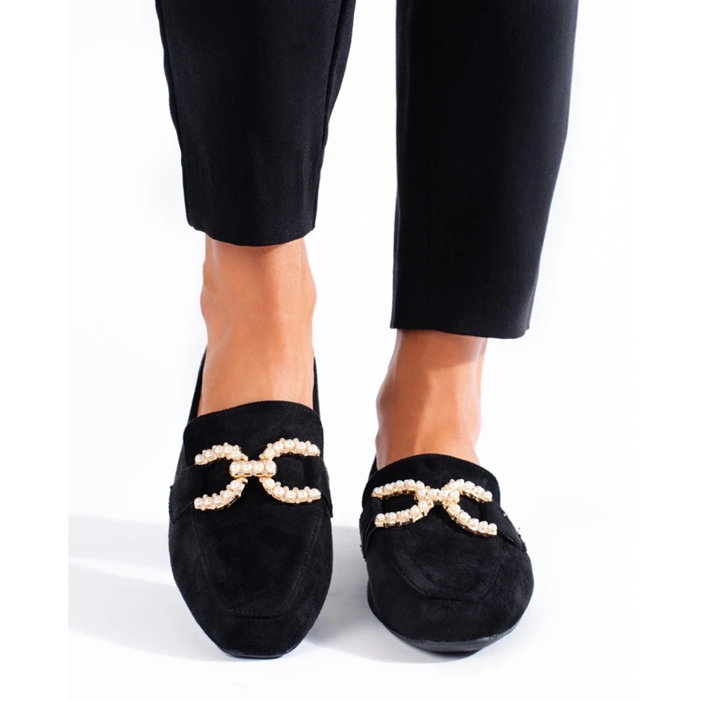 Black women's moccasins with decoration 2