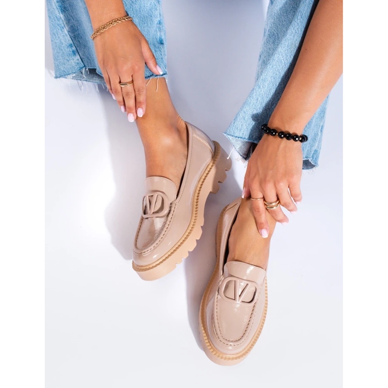 Beige moccasins on a thick platform from Shelovet 2