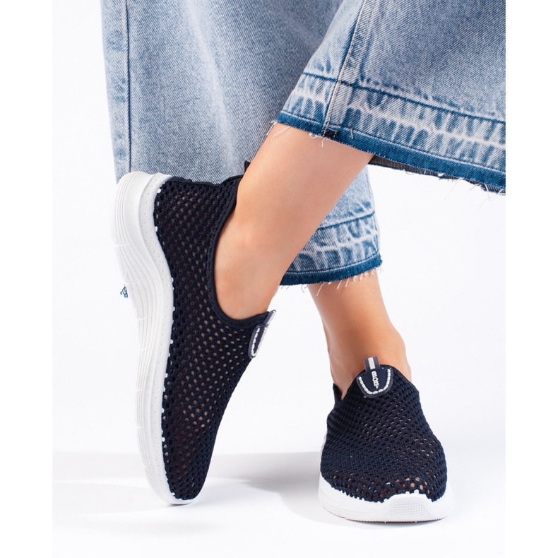 Openwork slip-on navy blue sports shoes 2 Openwork slip-on navy blue sports shoes 2