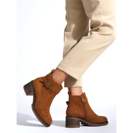 Brown women's boots 2