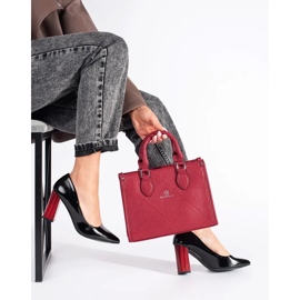 Elegant patent black pumps with a block heel 2