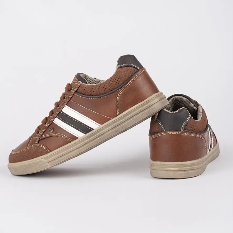 Brown women's sports shoes VICO 2