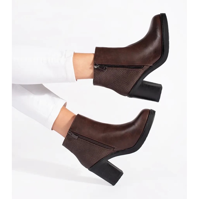 Seastar Brown ankle boots with a zipper 1